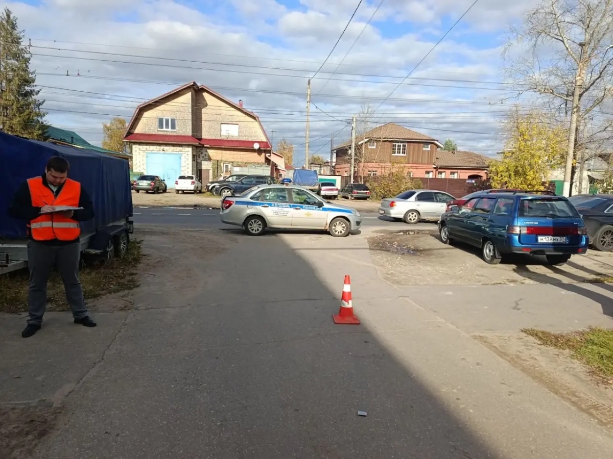 Иномарка насмерть переехала лежащего на дороге мужчину в Сормове - фото 1