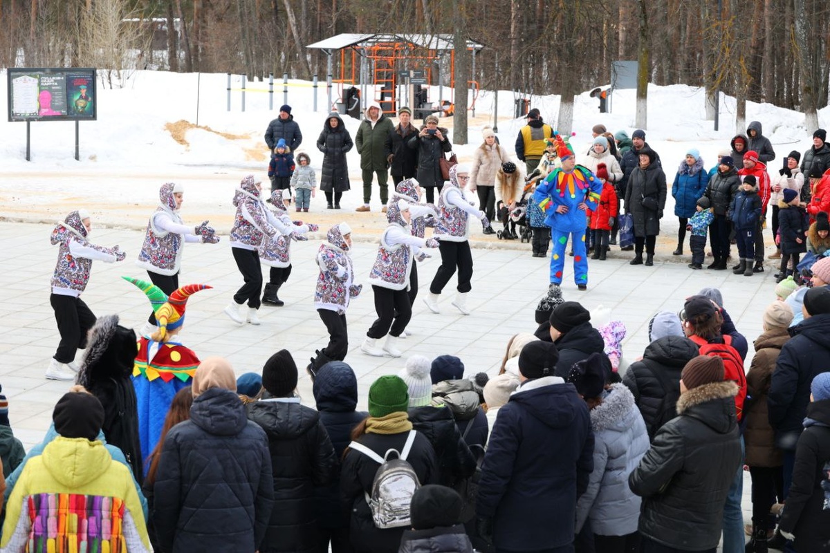 Конкурс чучел и фестиваль &laquo;Валенки-шоу&raquo; прошли в Дзержинске на Масленицу - фото 2