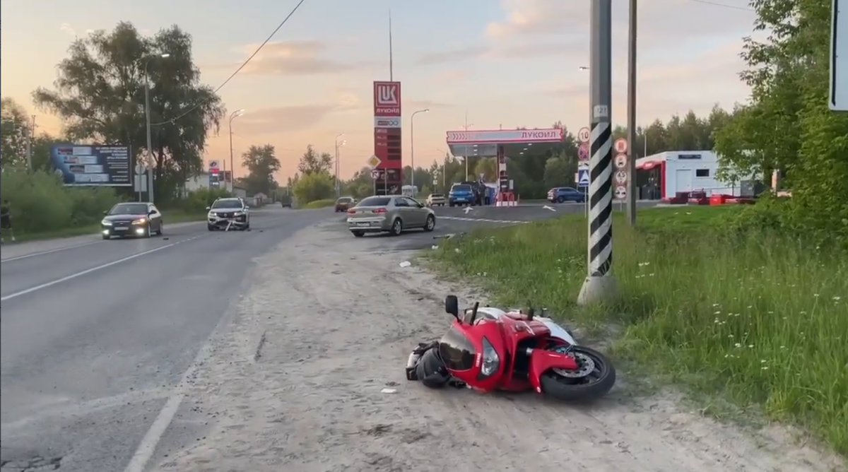 Молодая девушка пострадала в ДТП с мотоциклом в Нижегородской области - фото 1