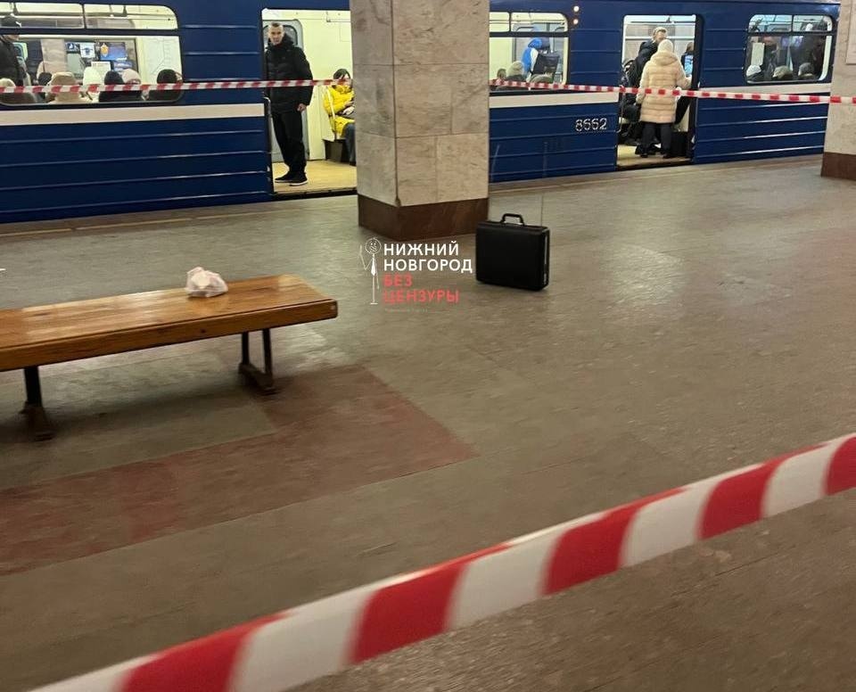 Стало известно, из-за чего оцепили станцию метро &laquo;Московская&raquo; - фото 1