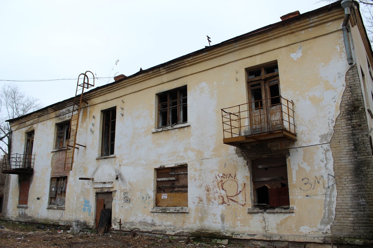 Снести или восстановить: что ждет заброшенные здания Ленинского района - фото 10