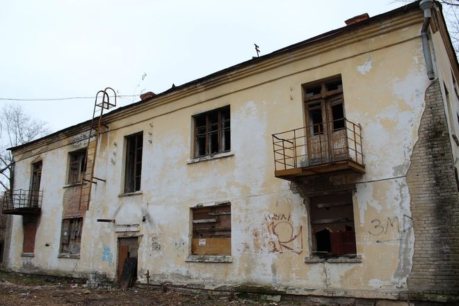 Снести или восстановить: что ждет заброшенные здания Ленинского района - фото 32