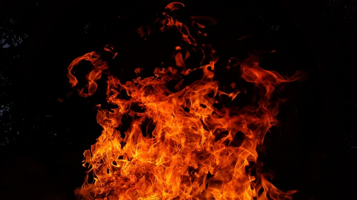 Один человек погиб в пожаре в Чкаловске