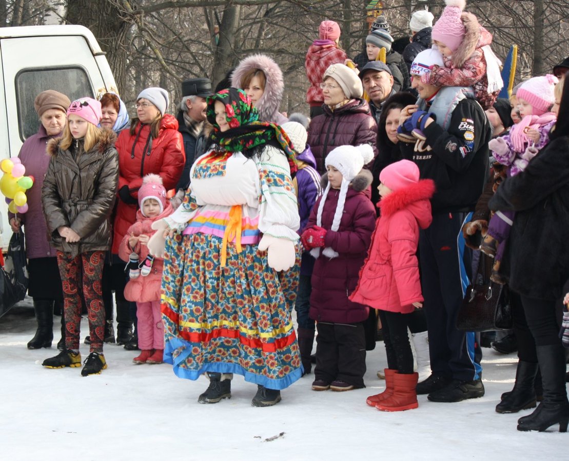 святочное шествие. святочное шествие. святочное шествие в нижнем новгороде. сормово святочное шествие 14 января. рождественская звезда для колядок.
