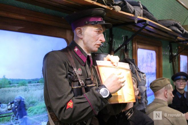 Застывшие мгновения войны: фоторепортаж из &laquo;Поезда Победы&raquo; в Нижнем Новгороде - фото 33