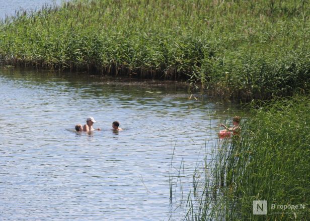 Выживание в жару: фоторепортаж с пляжей Нижнего Новгорода - фото 68