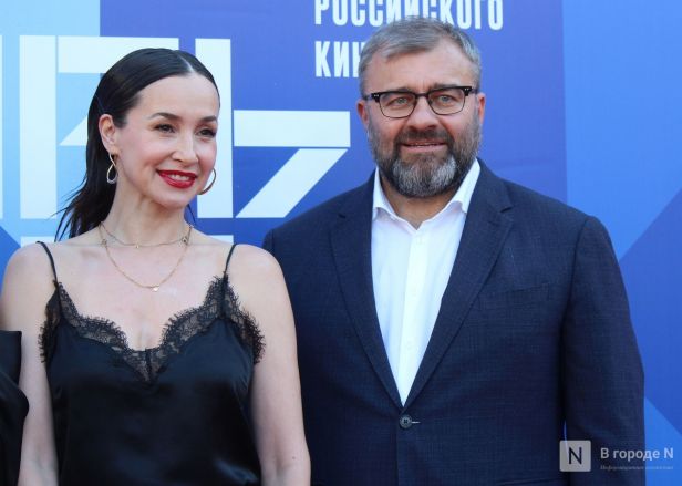 Знаменитости здесь: фоторепортаж с открытия &laquo;Горький fest&raquo; в Нижнем Новгороде - фото 102