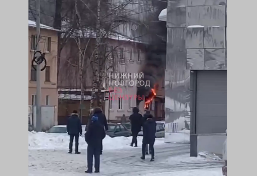 Квартира горит в доме за Нижегородской ярмаркой - фото 1