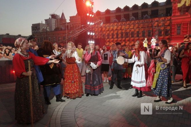 Иммерсивное шоу в постановке Ильи Авербуха состоялось в день 200-летия Нижегородской ярмарки - фото 15
