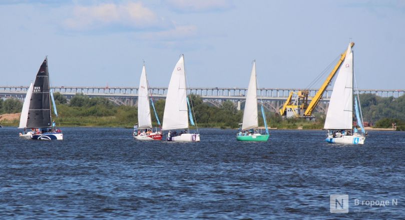 75 яхт и более 500 сапов вышли на Волгу в Нижнем Новгороде в День города - фото 109
