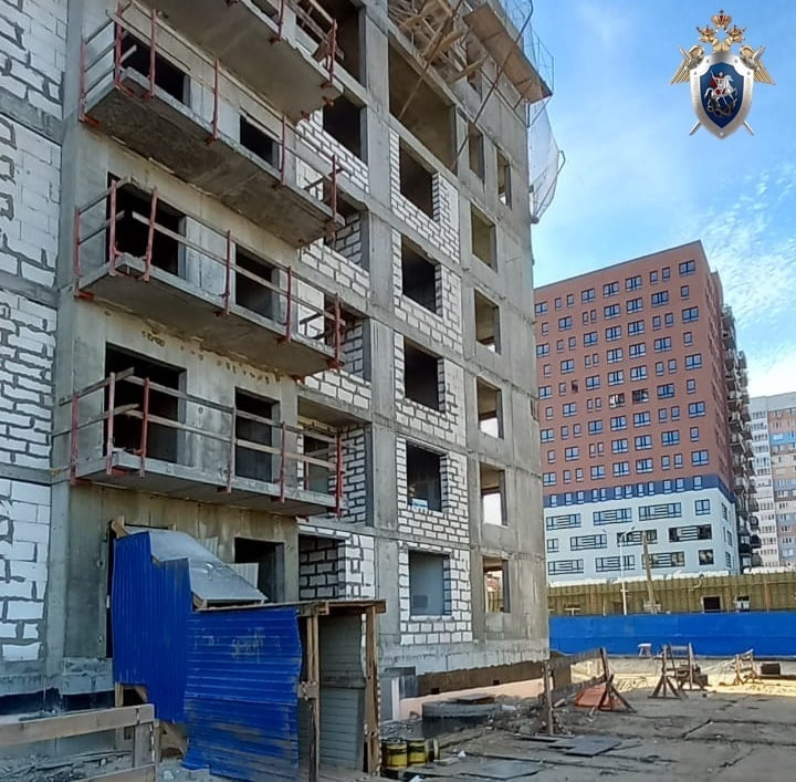 Нижегородский работодатель скрыл факт падения мужчины с балкона строящегося дома - фото 1