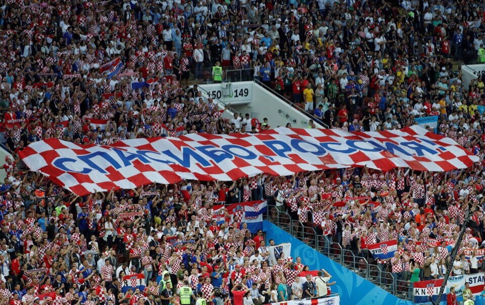 Хорватия получила предупреждение от FIFA за националистический баннер - фото 2