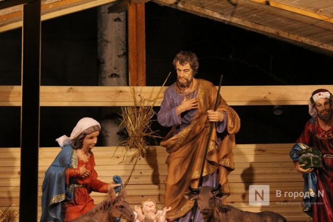 Праздник света и чудес: нижегородцы отметили Рождество в Заповедных кварталах - фото 20