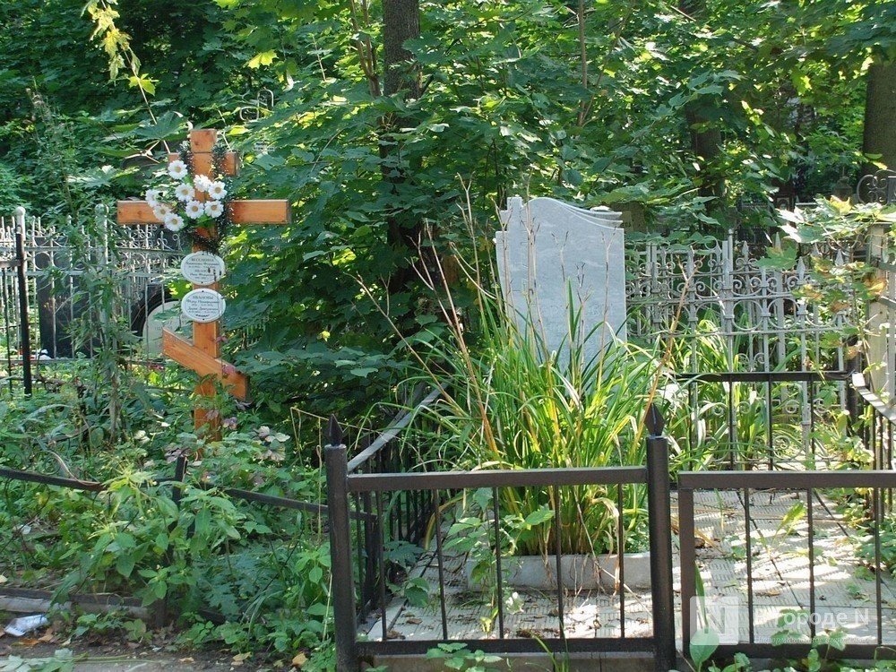 Нижегородцам рассказали, нужно ли ходить на кладбище в Пасху