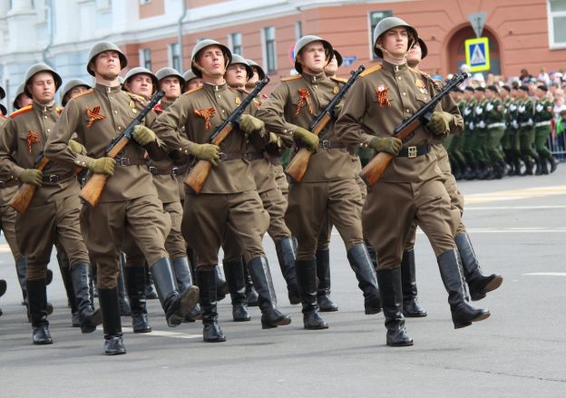 В Нижнем Новгороде состоялся парад в честь 74-й годовщины Победы - фото 20