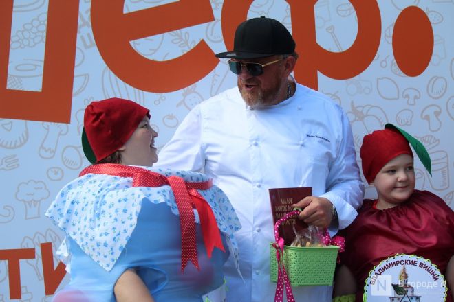 Попкорн и шаурма вышли на костюмированный парад фестиваля Ивлева в Нижнем Новгороде - фото 85
