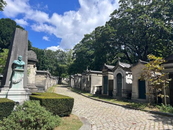 Восторг, бомжи и невкусная еда: нижегородка рассказала об удивительном путешествии в Париж - фото 35