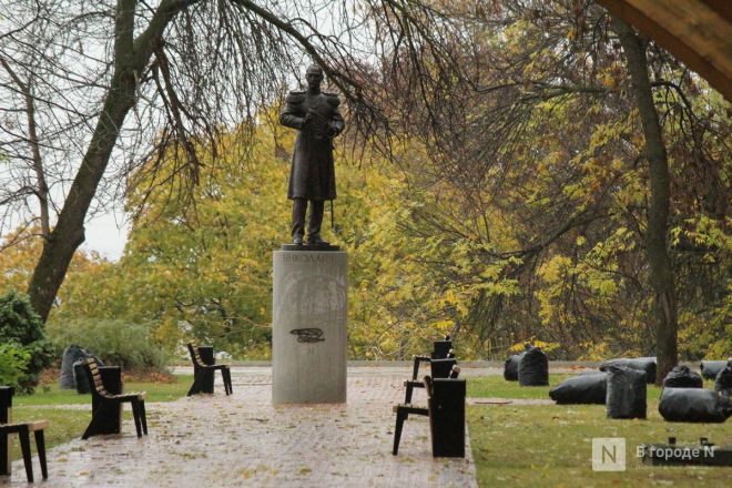 Памятник Николаю I установили в Александровском саду в Нижнем Новгороде - фото 8
