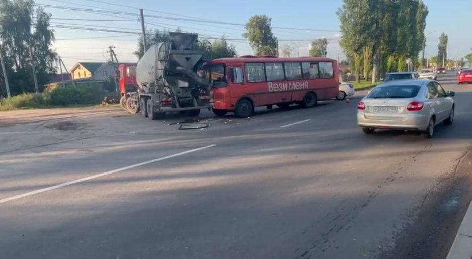 Трудинспекция выясняет подробности жуткого ДТП с автобусом в Нижнем Новгороде - фото 1