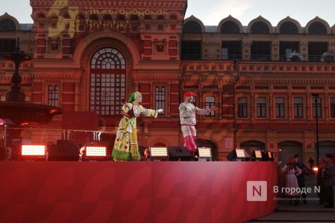 Иммерсивное шоу в постановке Ильи Авербуха состоялось в день 200-летия Нижегородской ярмарки - фото 10