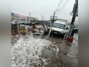 ГАЗель протаранила остановку в Канавинском районе