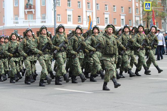 В Нижнем Новгороде состоялся парад в честь 74-й годовщины Победы - фото 12